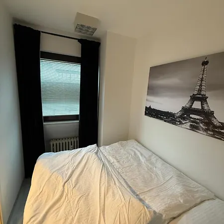 Neu Renovierte Whg Naehe Wasserbahnhof Und Krankenhaus Mit Aufzug Grosse Kueche Apartament Mülheim an der Ruhr