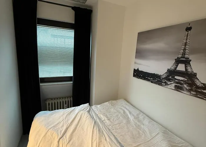 Neu Renovierte Whg Naehe Wasserbahnhof Und Krankenhaus Mit Aufzug Grosse Kueche Apartman Mülheim an der Ruhr