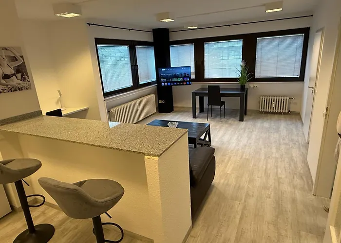 Neu Renovierte Whg Naehe Wasserbahnhof Und Krankenhaus Mit Aufzug Grosse Kueche * Mülheim an der Ruhr