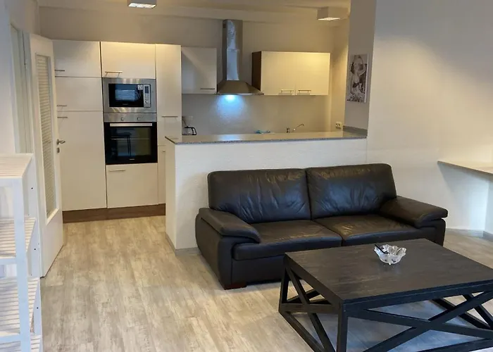 Neu Renovierte Whg Naehe Wasserbahnhof Und Krankenhaus Mit Aufzug Grosse Kueche * Mülheim an der Ruhr